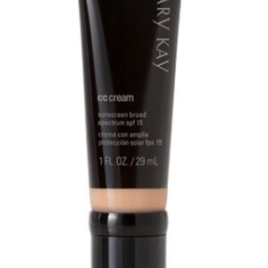 Mary Kay CC Cream Sunscreen Broad Spectrum SPF 15 -Light to Medium- New w/o Box!
